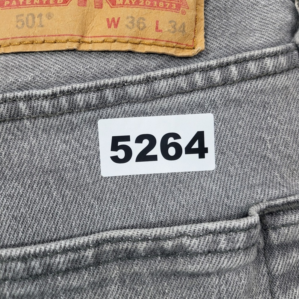 Levis 501 Jeans Mens 36x34 Gray Light Wash Button Fly Straight Denim Pants - Picture 8 of 8
